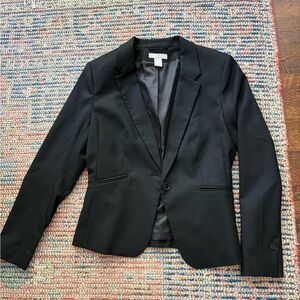 Women’s Classic Fit Blazer